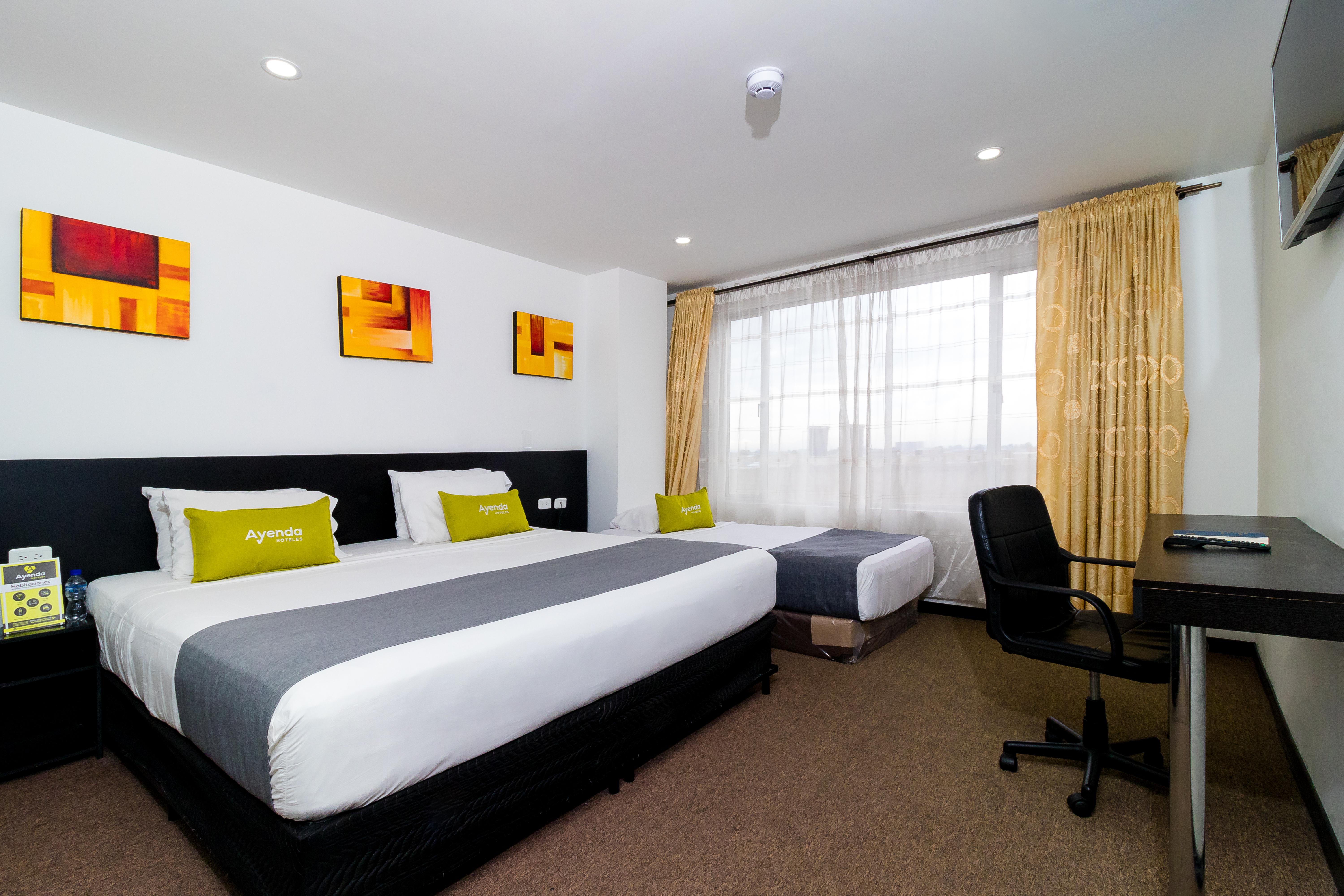 Ayenda 1063 Golden Hotel Bogota Bagian luar foto