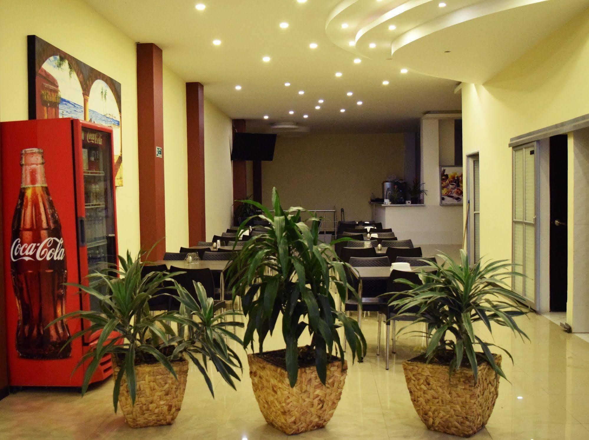 Ayenda 1063 Golden Hotel Bogota Bagian luar foto