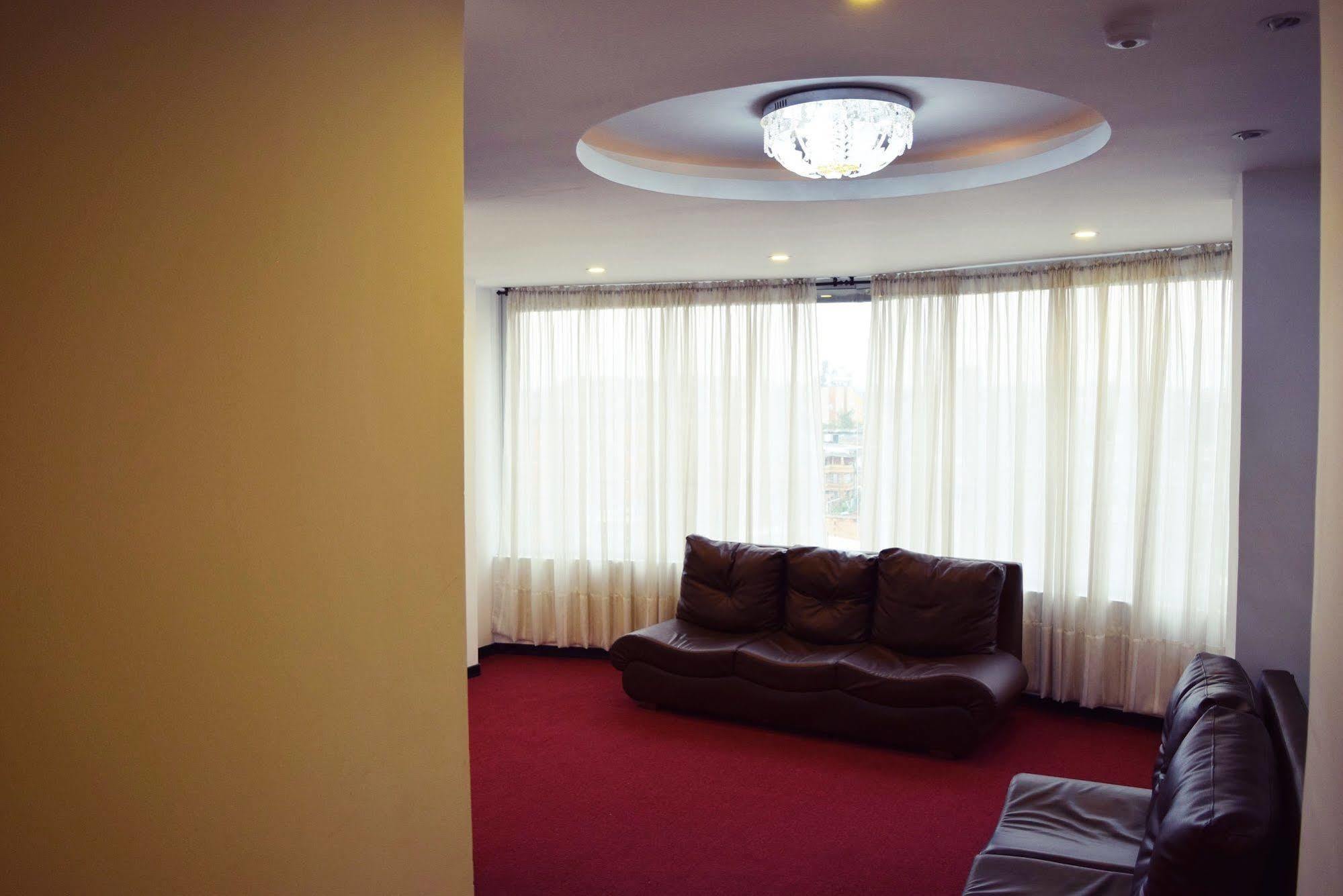 Ayenda 1063 Golden Hotel Bogota Bagian luar foto