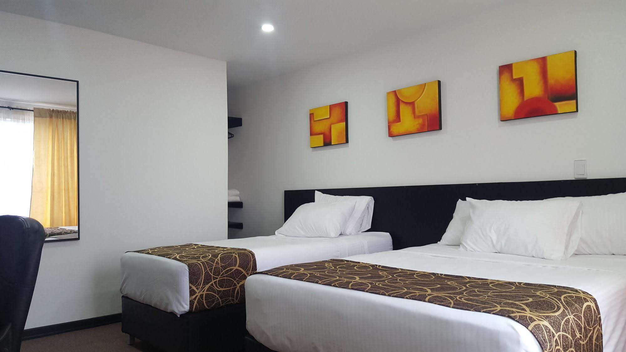 Ayenda 1063 Golden Hotel Bogota Bagian luar foto